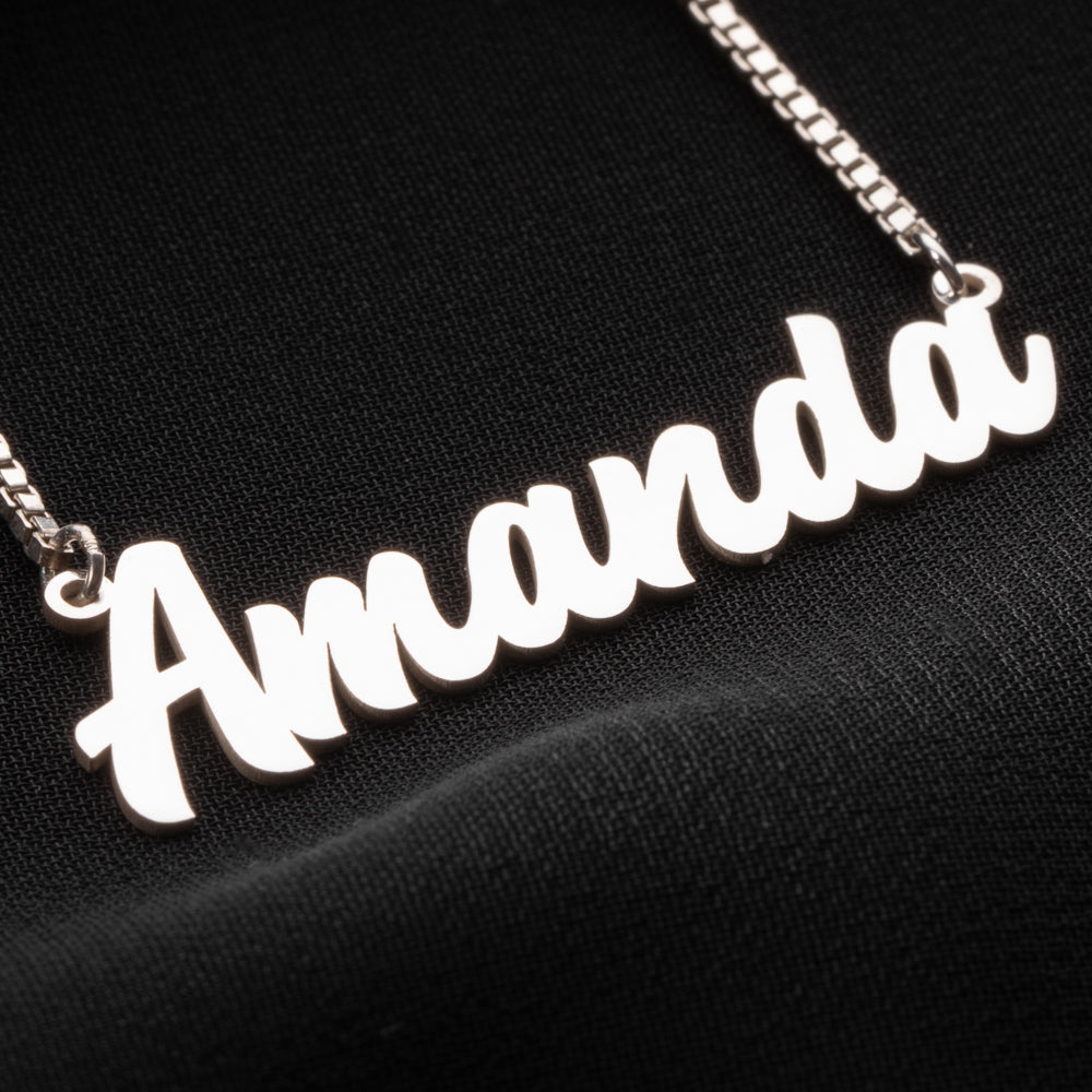 Custom silver name necklace, personalized and stylish jewelry for everyday wear or special occasions.