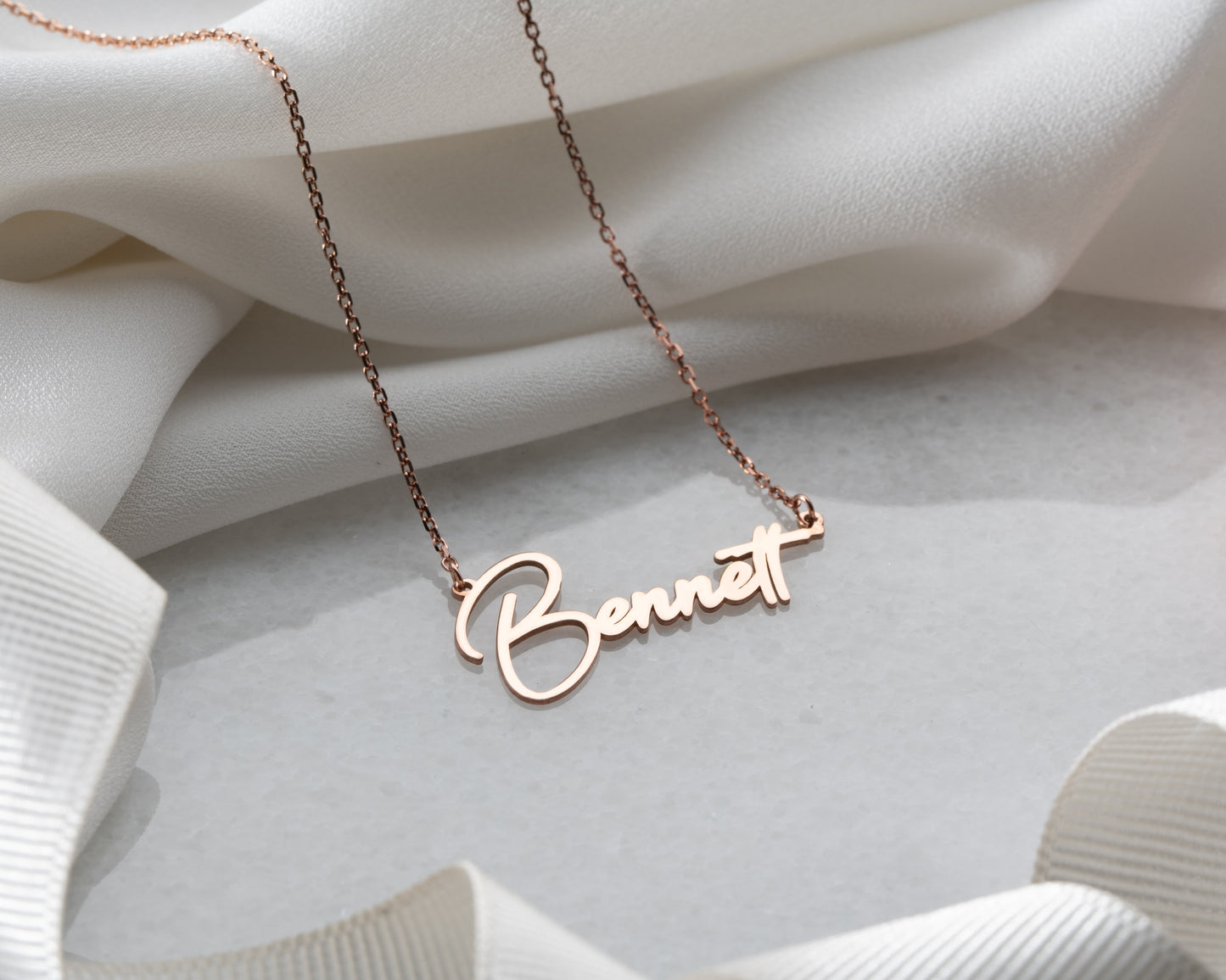 Custom Rosegold Name Jewelry