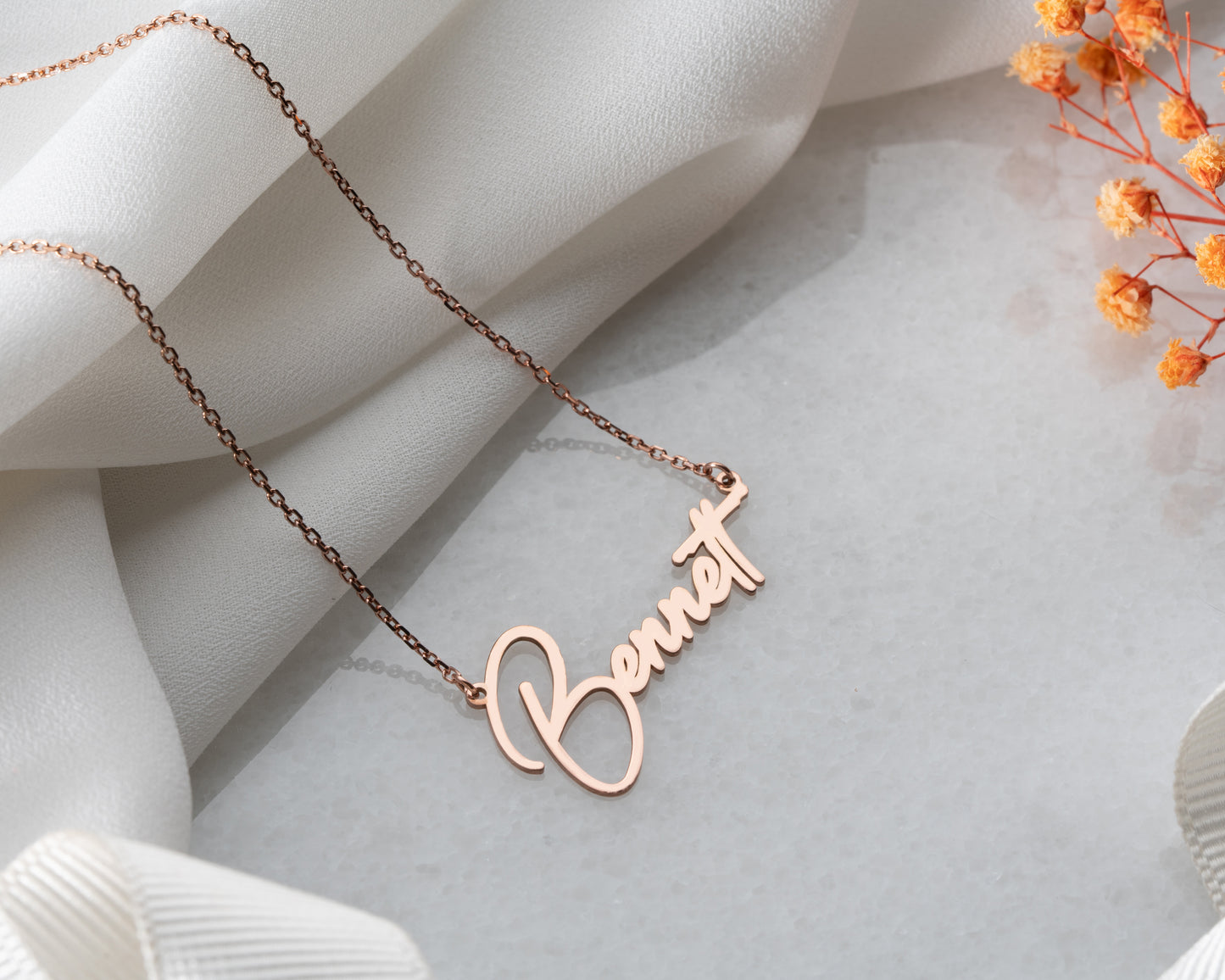 Custom Rosegold Name Jewelry