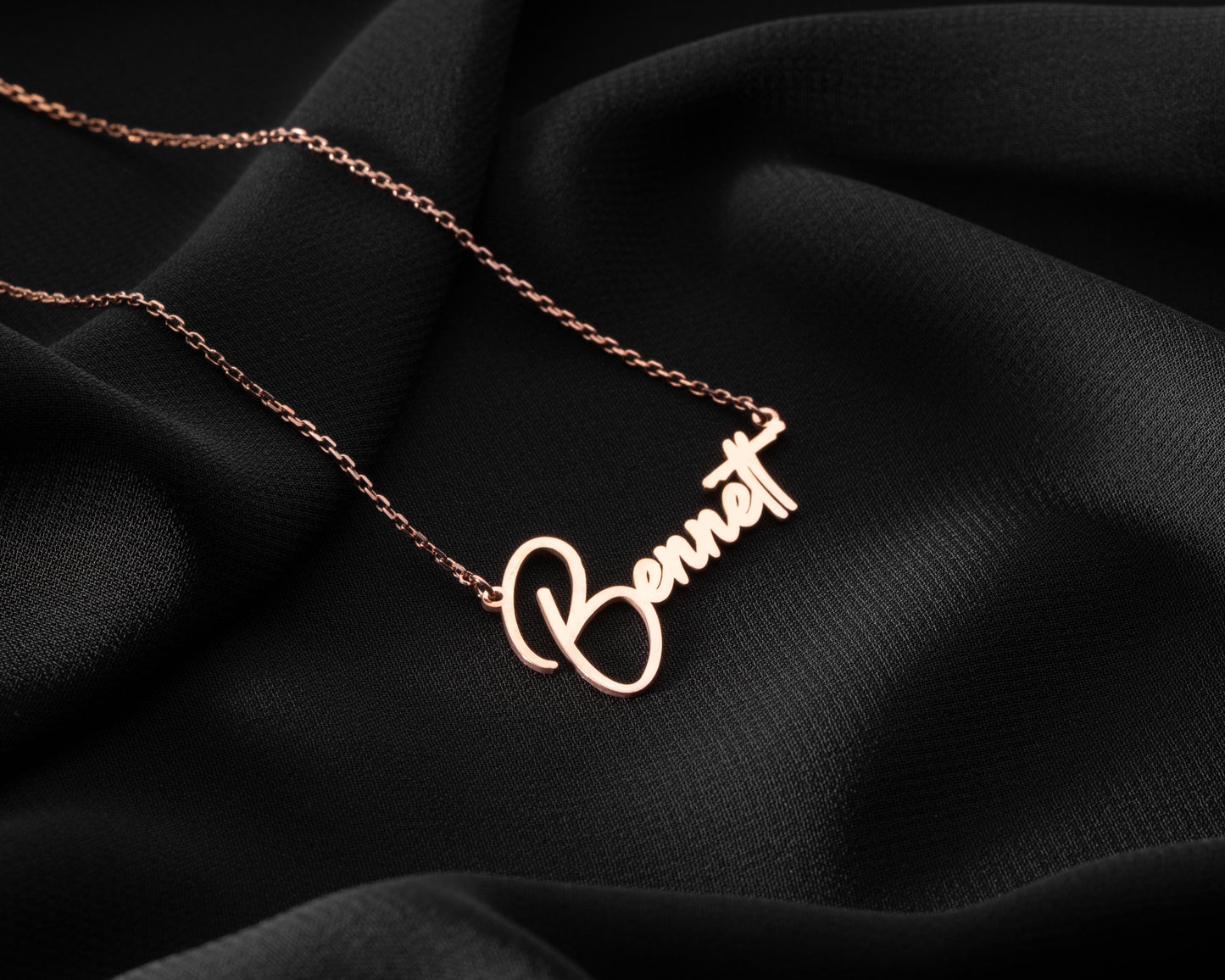 Custom Rosegold Name Jewelry