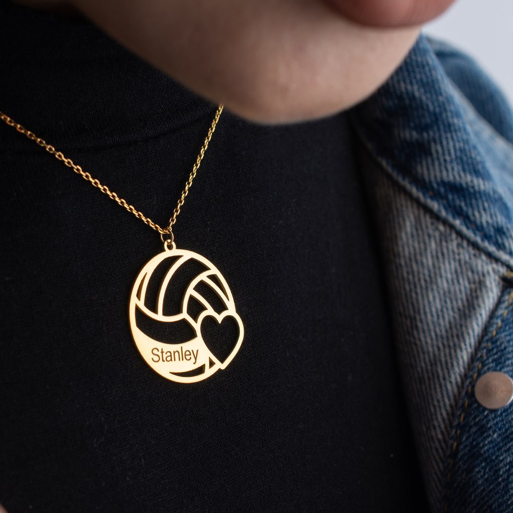 Custom gold-filled name necklace, a stylish and personalized jewelry gift.