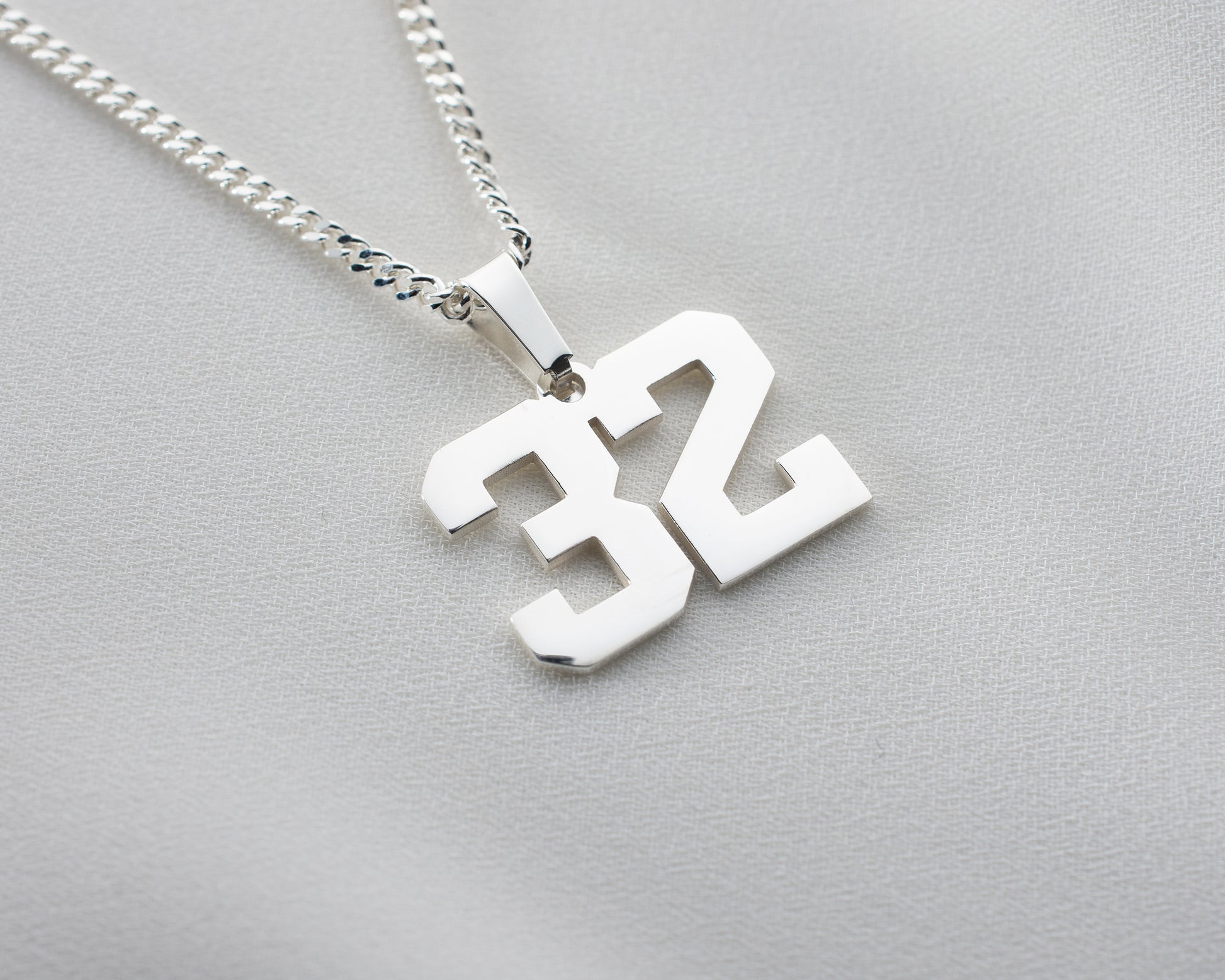 Custom number pendant necklace for men, sporty and stylish