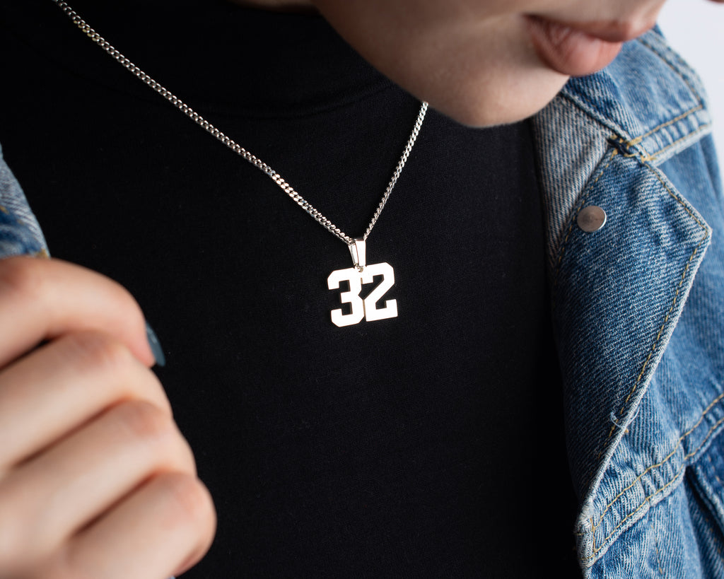 Dainty hockey number necklace, personalized and thoughtful gift